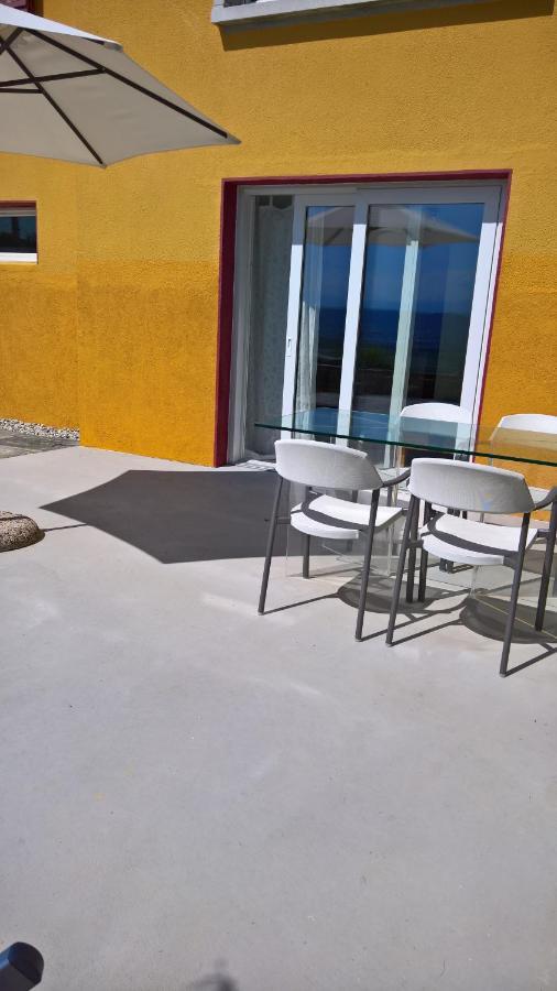 Bed and Breakfast Swiss Borzoi House Vully-les-Lacs Exterior foto